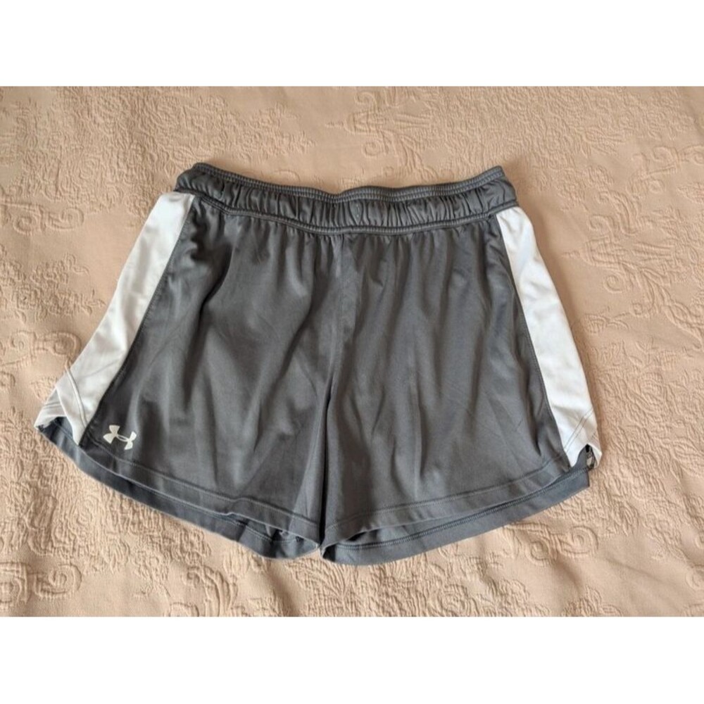 Under Armour athletic shorts size medium